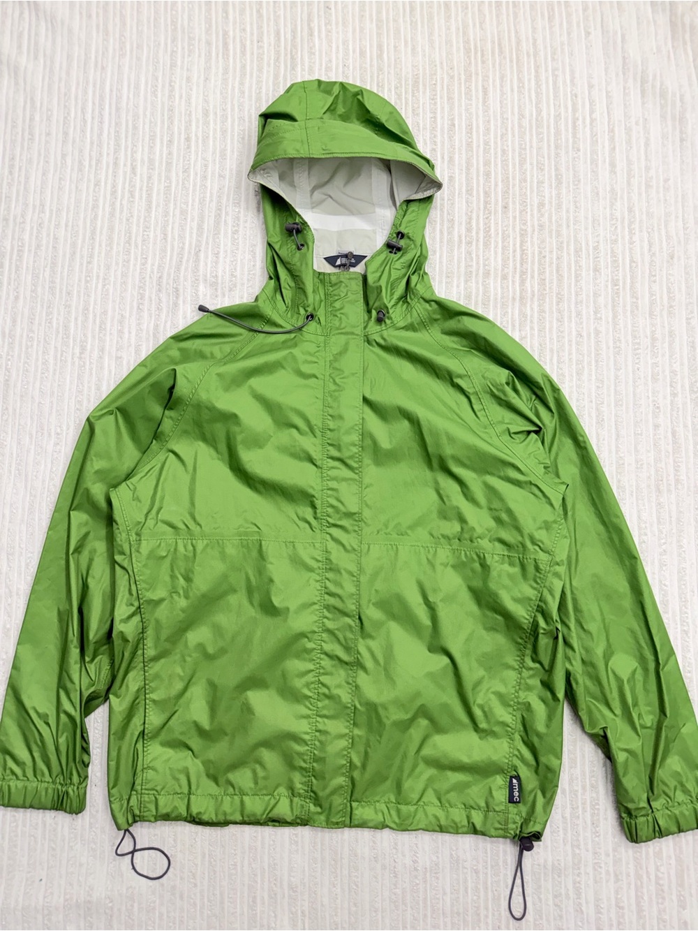 MEC women’s Lightweight Hooded Rain Jacket - Green
